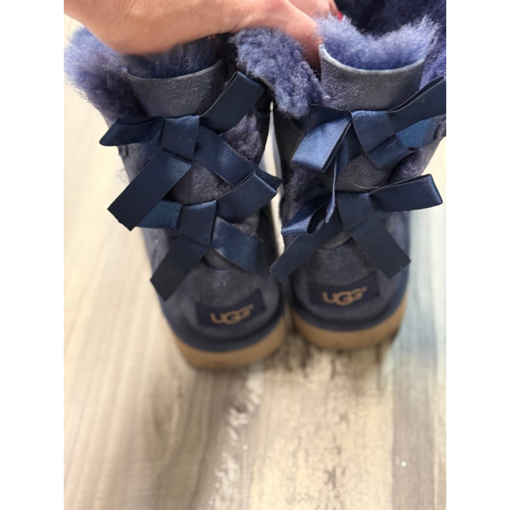 UGG Kids Bailey Bow II Boots Navy Blue Size 2 – Genuine - Picture 3 of 4